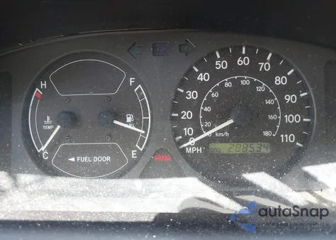 1998 Toyota Corolla Ve из США, поврежденный, VIN 2T1BR12E7WC031063